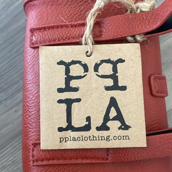 PPLA Faux Leather Belt Bag - Picture 4 of 4